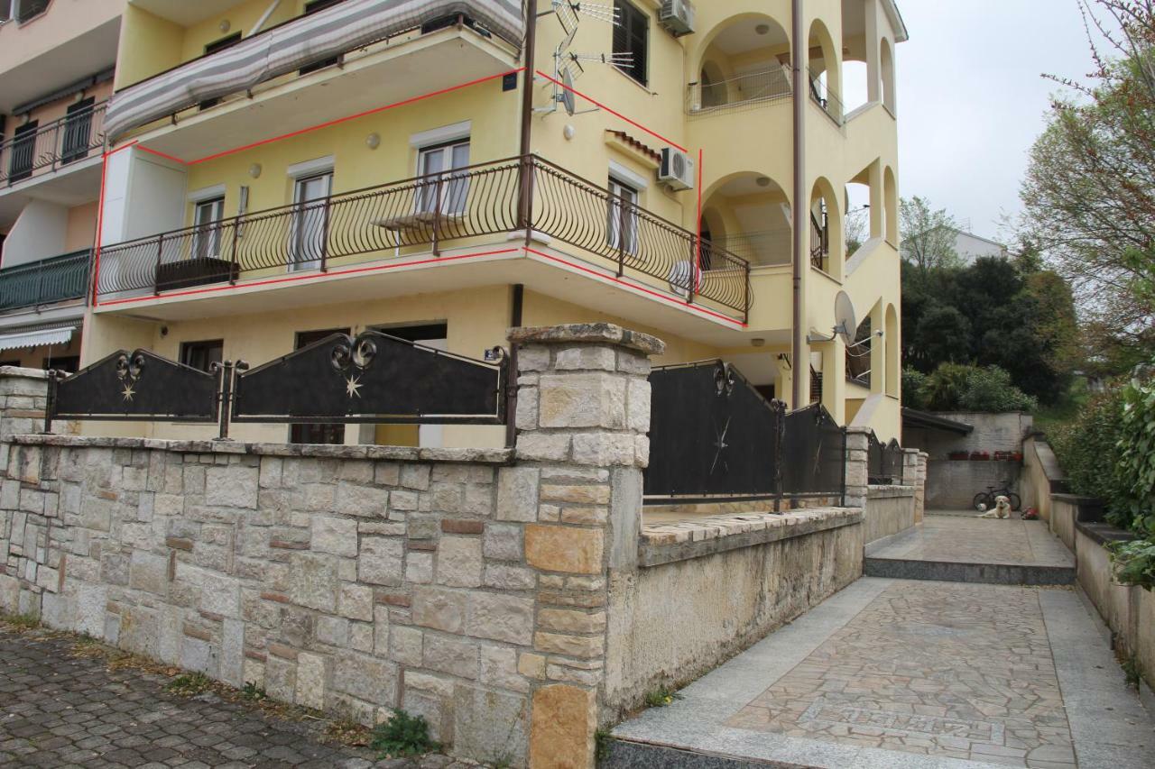 Apartment Zarko Врсар Екстер'єр фото